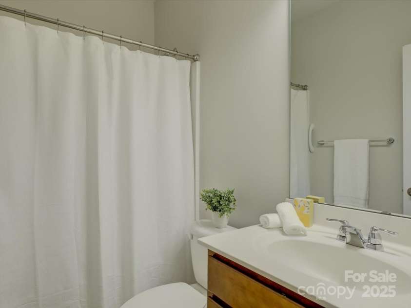 1222 Kings Bottom Drive, Fort Mill, SC 29715.  MLS# CAR4249685, YatesRealty ID 18720. 
