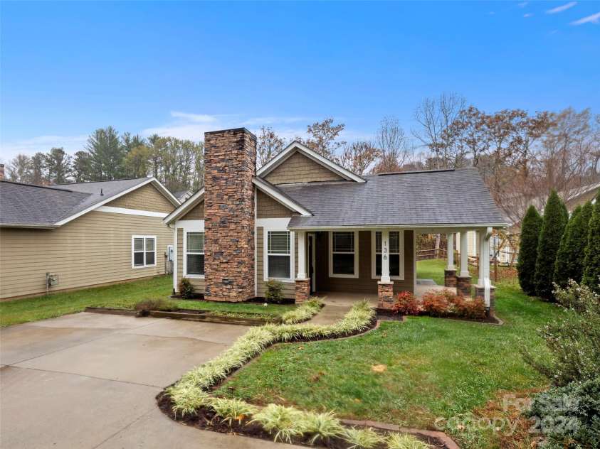 136 Lower Grassy Branch Road, Asheville, NC 28805.  MLS# CAR4198459, YatesRealty ID 18721. 