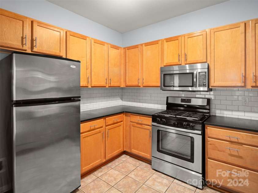 136 Lower Grassy Branch Road, Asheville, NC 28805.  MLS# CAR4198459, YatesRealty ID 18721. 