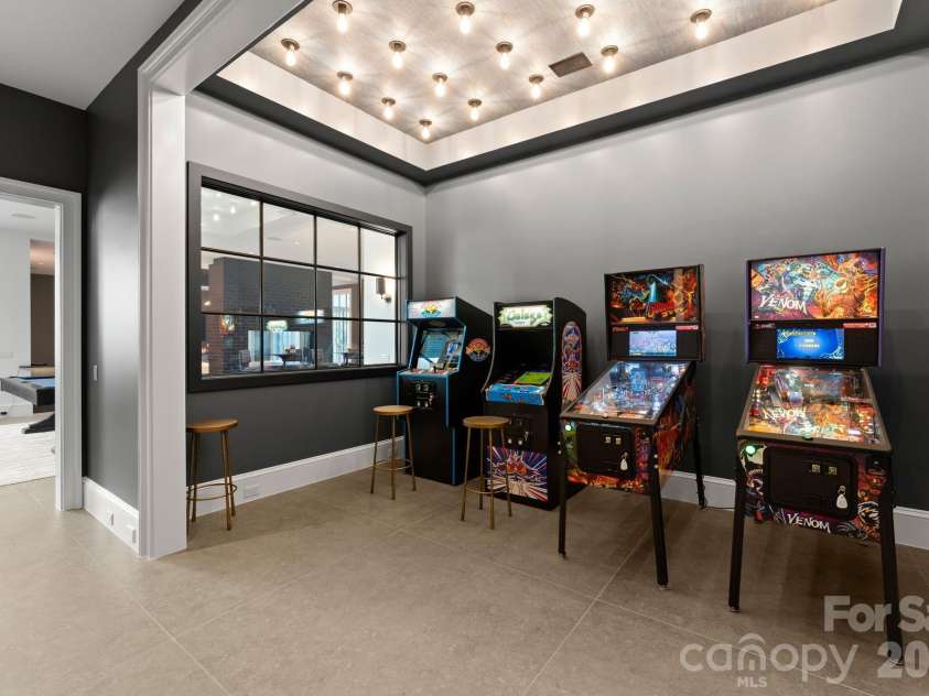 433 Highland Forest Drive, Charlotte, NC 28270.  MLS# CAR4378421, YatesRealty ID 18721. Arcade