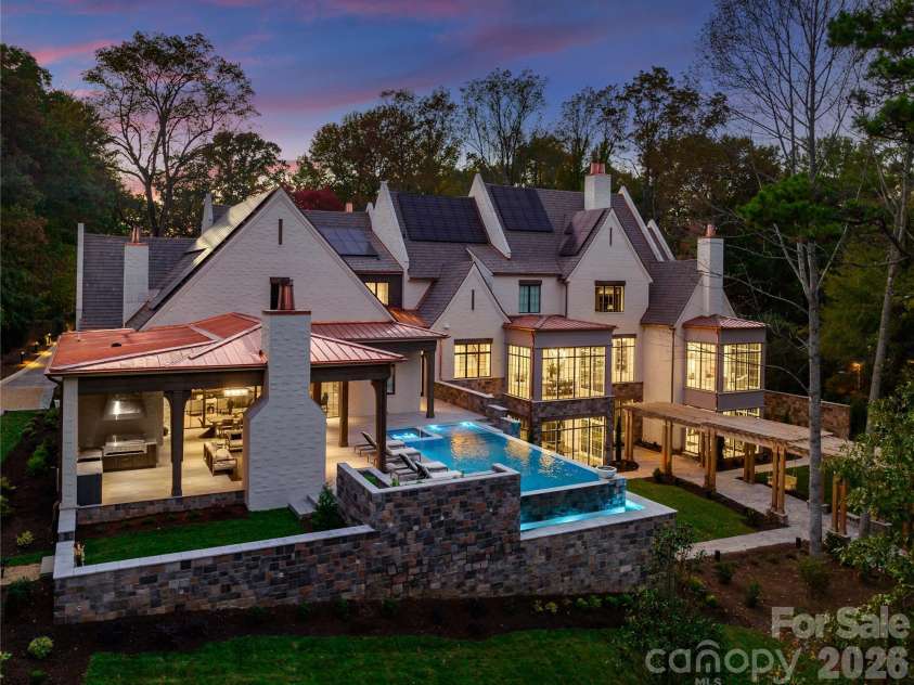 433 Highland Forest Drive, Charlotte, NC 28270.  MLS# CAR4378421, YatesRealty ID 18721. Exterior Back