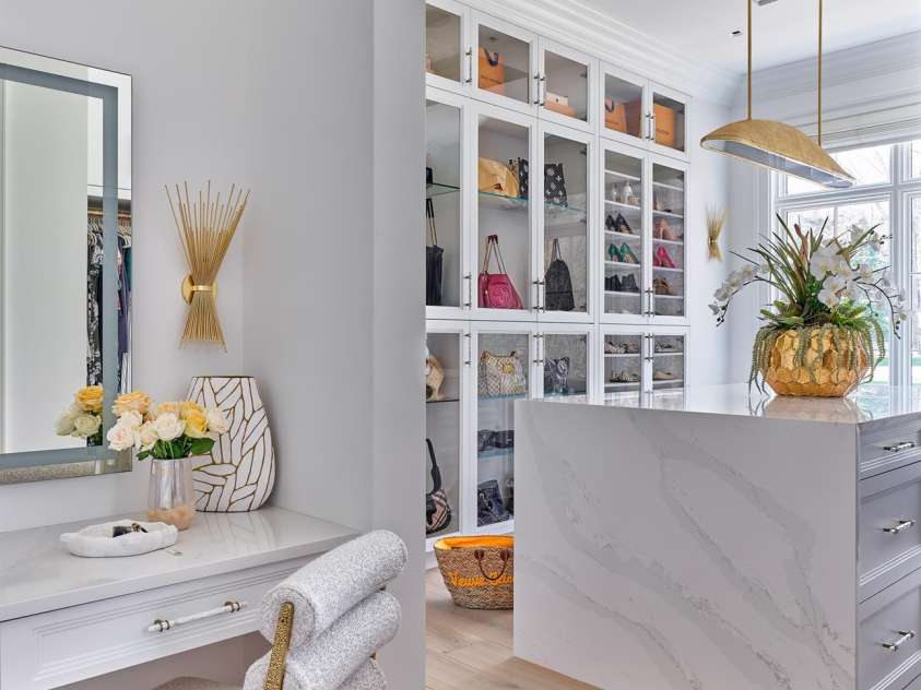 433 Highland Forest Drive, Charlotte, NC 28270.  MLS# CAR4378421, YatesRealty ID 18721. Her Closet