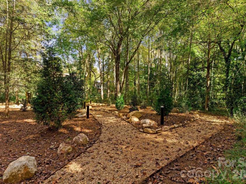 433 Highland Forest Drive, Charlotte, NC 28270.  MLS# CAR4378421, YatesRealty ID 18721. Walking Paths / Trails