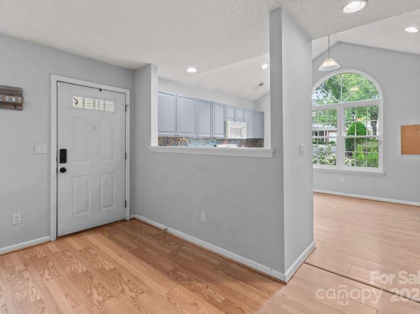 4557 Panther Place, Charlotte, NC 28269.  MLS# CAR4264508, YatesRealty ID 18722. 