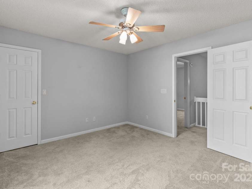 4557 Panther Place, Charlotte, NC 28269.  MLS# CAR4264508, YatesRealty ID 18722. 