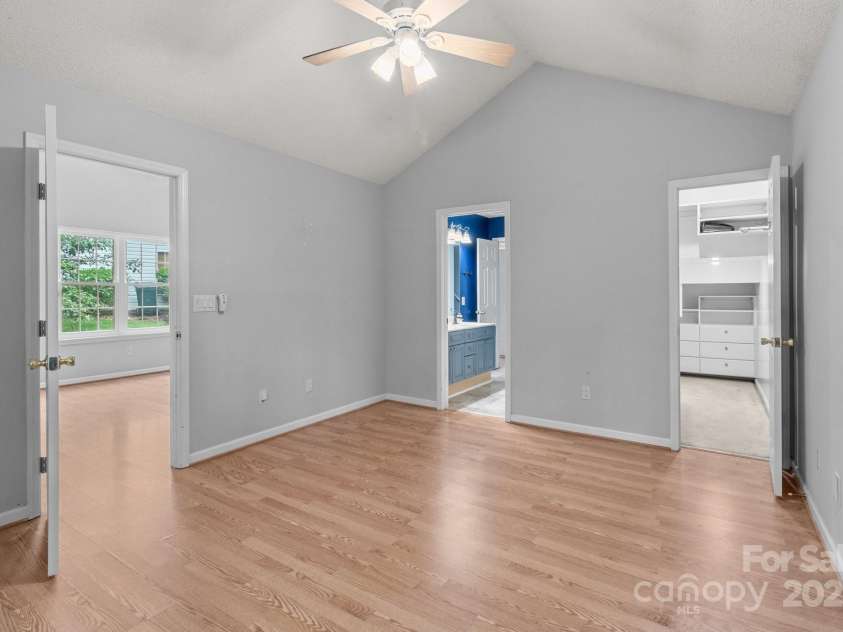 4557 Panther Place, Charlotte, NC 28269.  MLS# CAR4264508, YatesRealty ID 18722. Primary Bedroom on Main