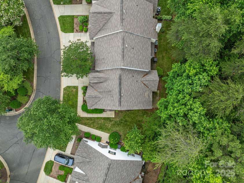 4557 Panther Place, Charlotte, NC 28269.  MLS# CAR4264508, YatesRealty ID 18722. Private Backyard