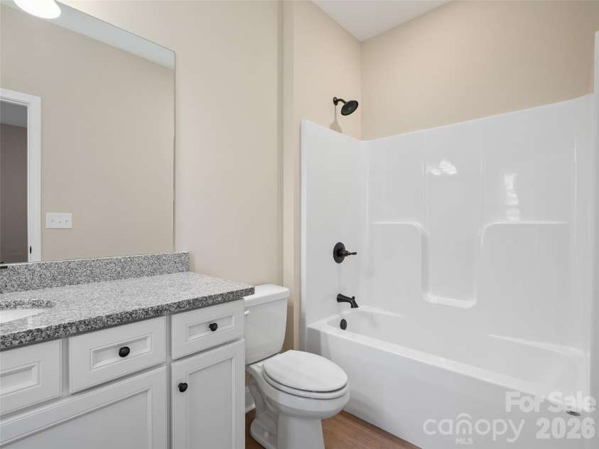 373 Barefoot Ridge, Clyde, NC 28721.  MLS# CAR4378418, YatesRealty ID 18724. 