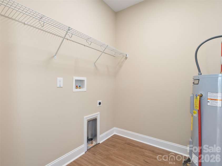 373 Barefoot Ridge, Clyde, NC 28721.  MLS# CAR4378418, YatesRealty ID 18724. 