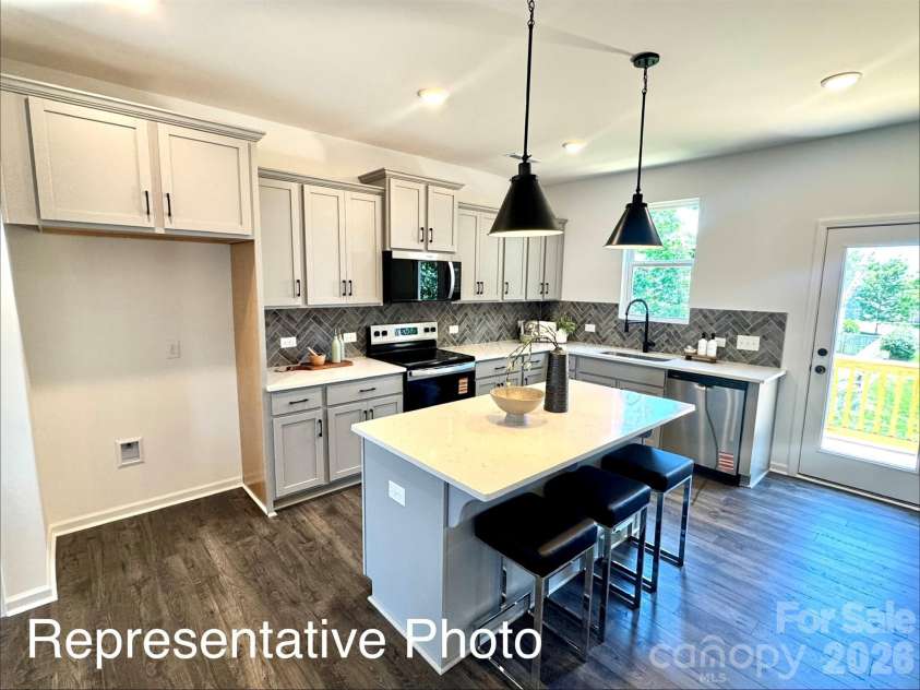 409 Drawbar Drive, Clover, SC 29710.  MLS# CAR4378449, YatesRealty ID 18725. 