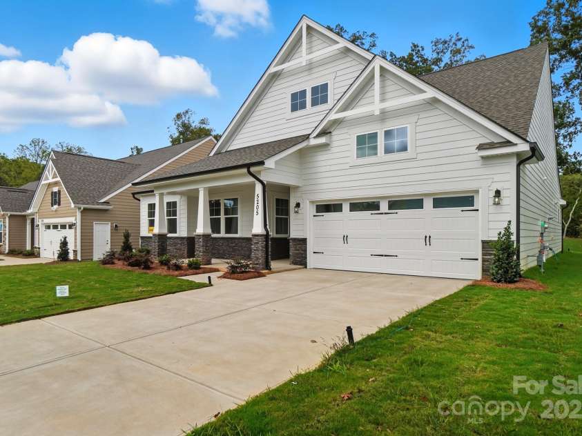 5205 Raging Creek Drive, Indian Trail, NC 28079.  MLS# CAR4269155, YatesRealty ID 18725. 