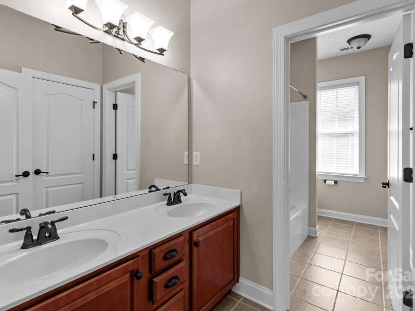 126 Northbridge Drive, Mooresville, NC 28115.  MLS# CAR4269428, YatesRealty ID 18727. 