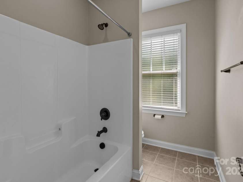 126 Northbridge Drive, Mooresville, NC 28115.  MLS# CAR4269428, YatesRealty ID 18727. 