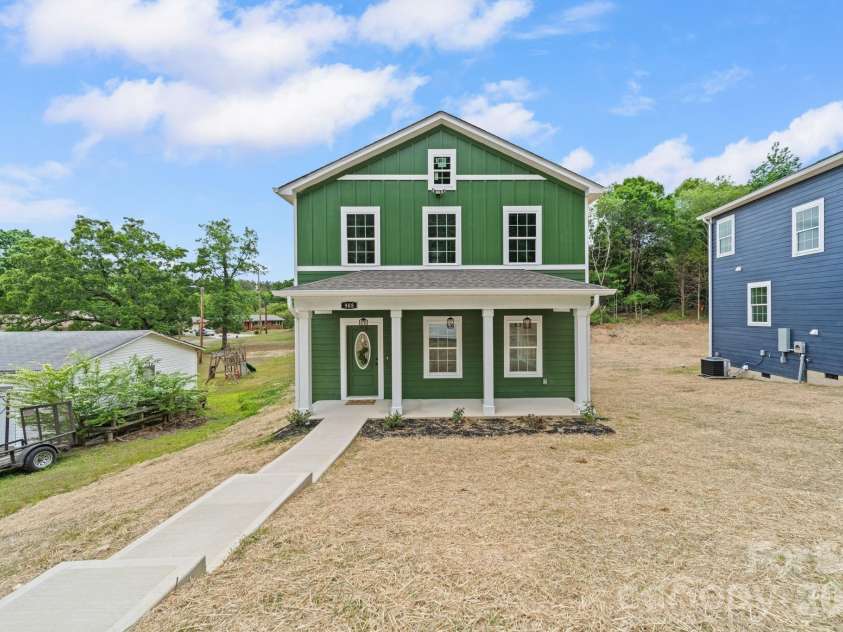 908 Dewey Street, Badin, NC 28009.  MLS# CAR4375843, YatesRealty ID 18727. 