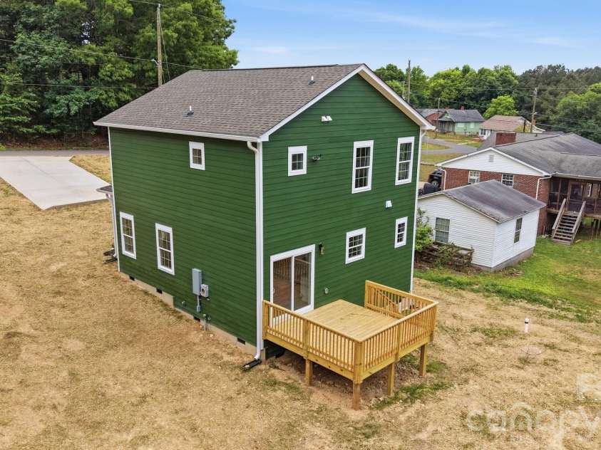 908 Dewey Street, Badin, NC 28009.  MLS# CAR4375843, YatesRealty ID 18727. 