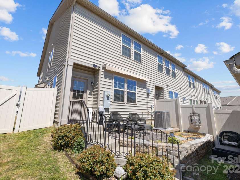 8145 English Clover Lane, Fort Mill, SC 29707.  MLS# CAR4239533, YatesRealty ID 18728. 