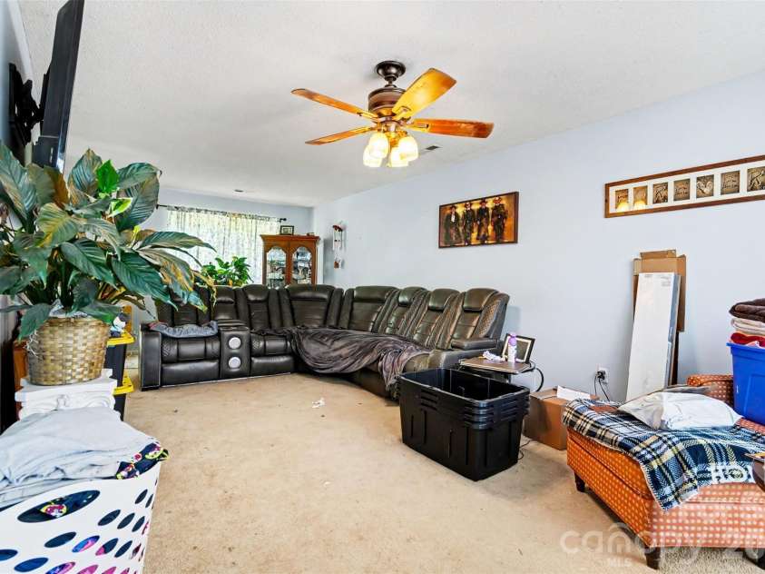 937 Barbee Farm Drive, Monroe, NC 28110.  MLS# CAR4369113, YatesRealty ID 18728. 