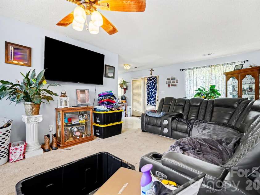 937 Barbee Farm Drive, Monroe, NC 28110.  MLS# CAR4369113, YatesRealty ID 18728. 