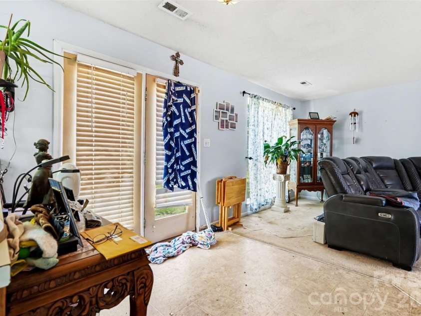 937 Barbee Farm Drive, Monroe, NC 28110.  MLS# CAR4369113, YatesRealty ID 18728. 