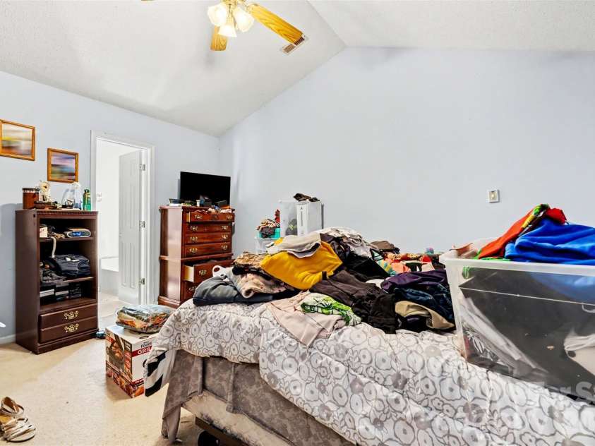 937 Barbee Farm Drive, Monroe, NC 28110.  MLS# CAR4369113, YatesRealty ID 18728. 