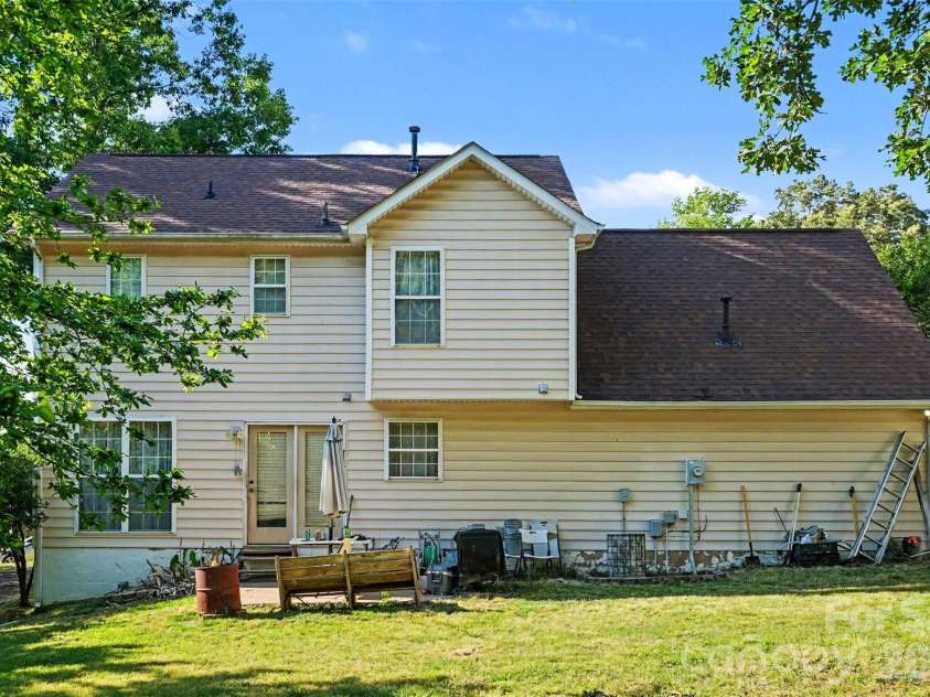 937 Barbee Farm Drive, Monroe, NC 28110.  MLS# CAR4369113, YatesRealty ID 18728. 