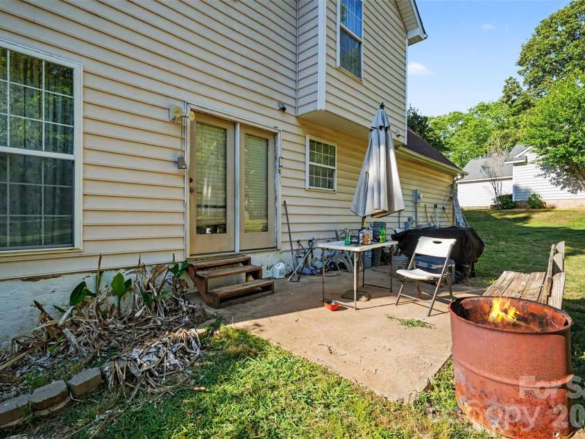 937 Barbee Farm Drive, Monroe, NC 28110.  MLS# CAR4369113, YatesRealty ID 18728. 