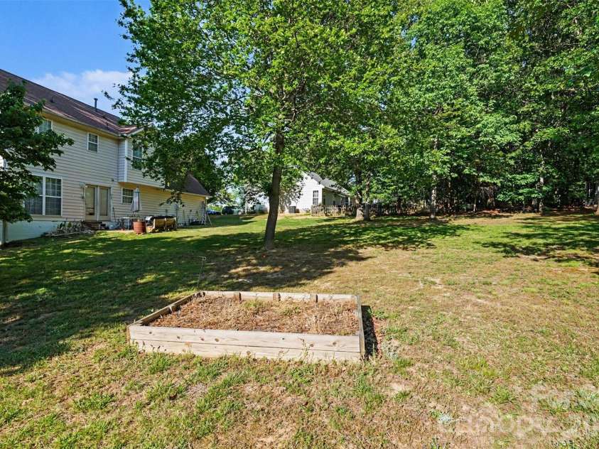 937 Barbee Farm Drive, Monroe, NC 28110.  MLS# CAR4369113, YatesRealty ID 18728. 