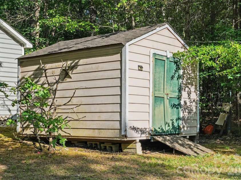 937 Barbee Farm Drive, Monroe, NC 28110.  MLS# CAR4369113, YatesRealty ID 18728. 