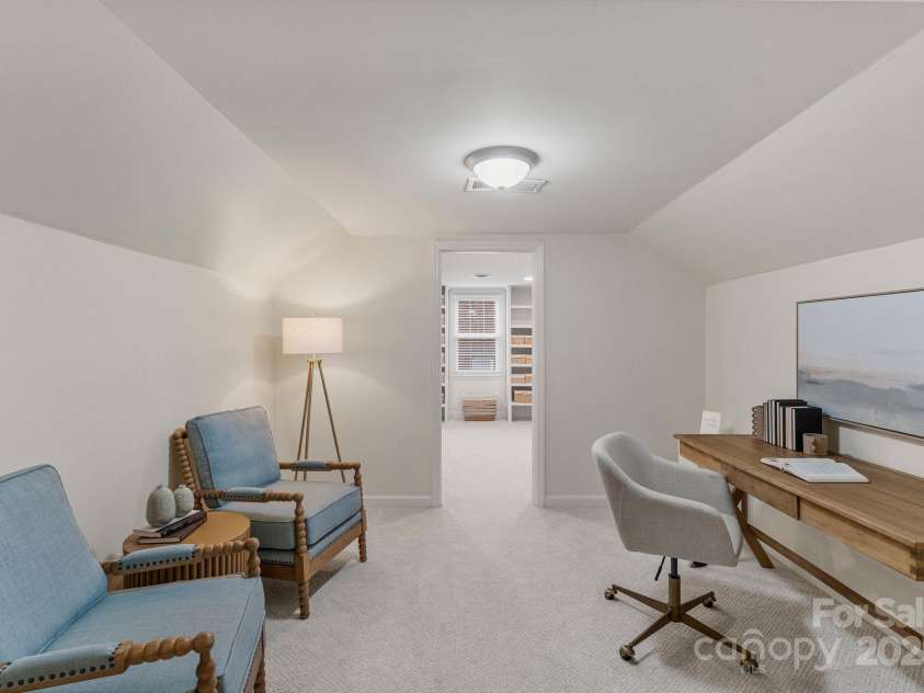 5125 Winding Brook Road, Charlotte, NC 28226.  MLS# CAR4241035, YatesRealty ID 18729. Sitting Room connecting Primary Bedroom to Closet