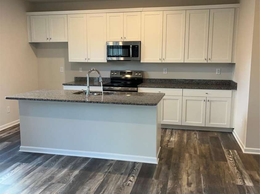 3258 Killian Road, Lincolnton, NC 28092.  MLS# CAR4231509, YatesRealty ID 1873. Kitchen