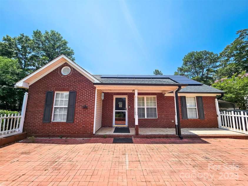 501 Johnson Street, Monroe, NC 28112.  MLS# CAR4267314, YatesRealty ID 18731. 