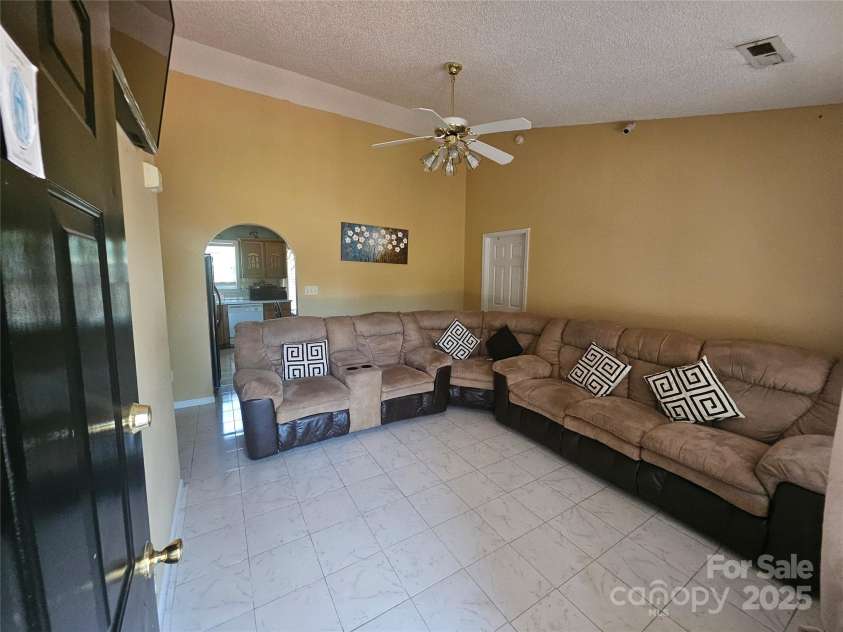 501 Johnson Street, Monroe, NC 28112.  MLS# CAR4267314, YatesRealty ID 18731. 