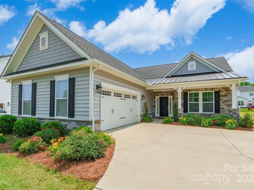 174 Pine Eagle Drive, Rock Hill, SC 29732.  MLS# CAR4266907, YatesRealty ID 18732. 