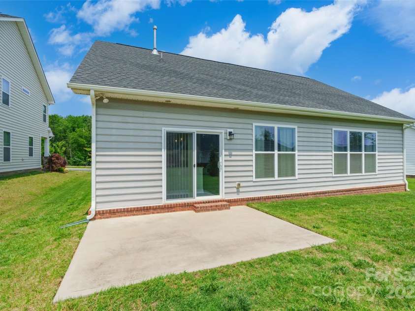 174 Pine Eagle Drive, Rock Hill, SC 29732.  MLS# CAR4266907, YatesRealty ID 18732. 