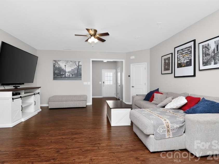 529 Hunters Dance Road, Fort Mill, SC 29708.  MLS# CAR4378431, YatesRealty ID 18732. 