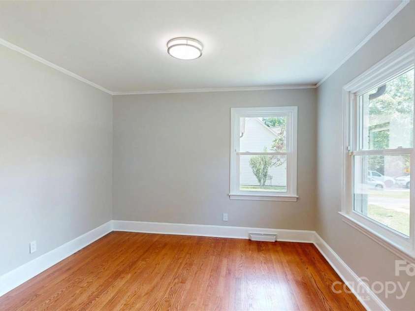 7101 City View Drive, Charlotte, NC 28212.  MLS# CAR4256840, YatesRealty ID 18733. 