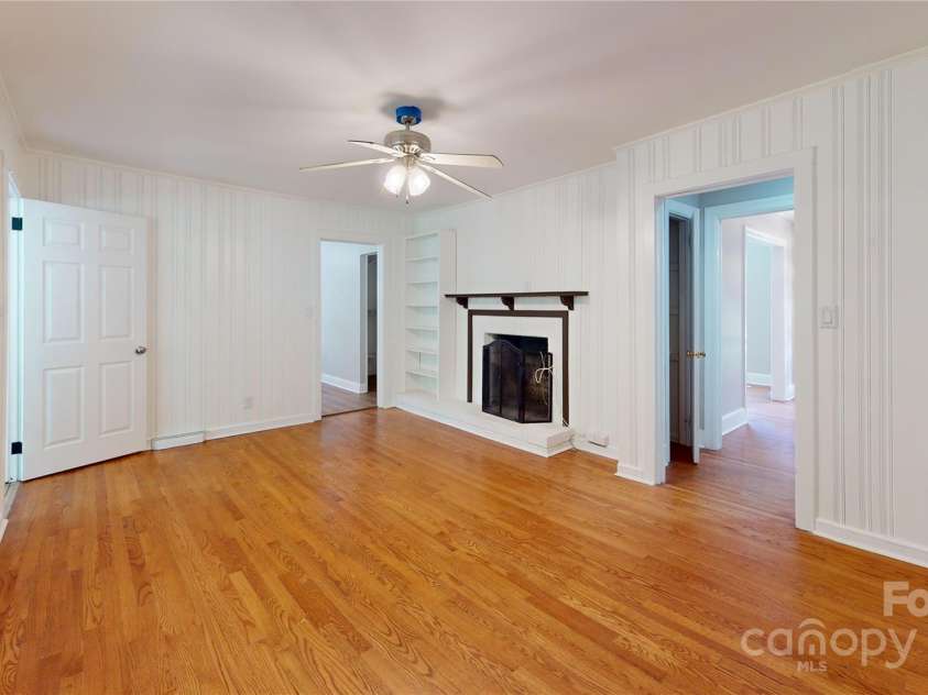 7101 City View Drive, Charlotte, NC 28212.  MLS# CAR4256840, YatesRealty ID 18733. 