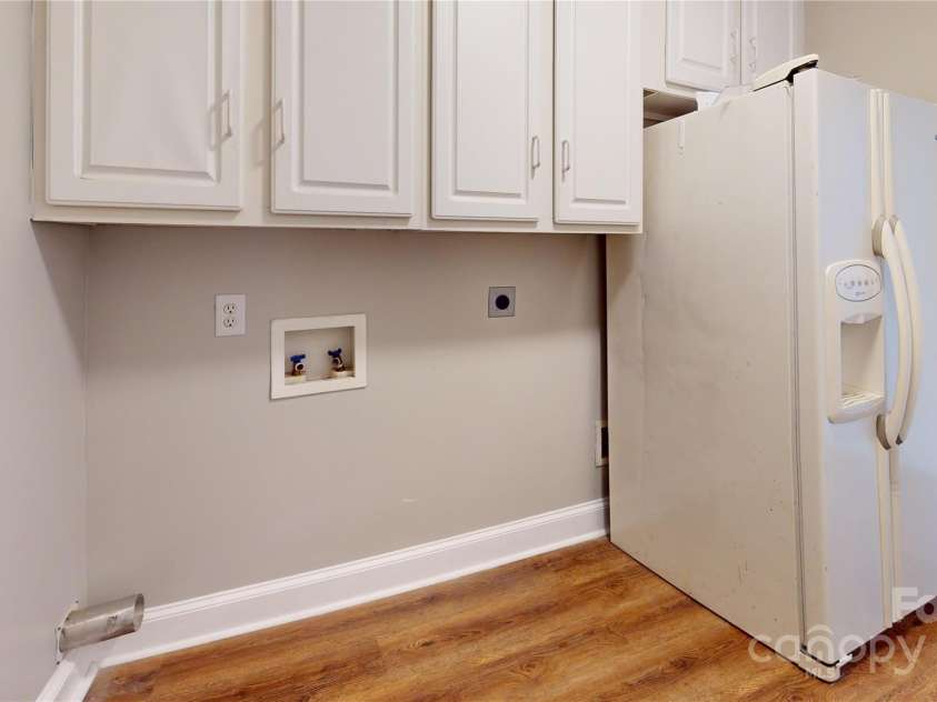 7101 City View Drive, Charlotte, NC 28212.  MLS# CAR4256840, YatesRealty ID 18733. 