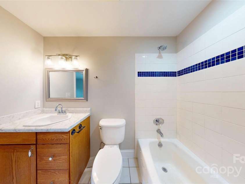 7101 City View Drive, Charlotte, NC 28212.  MLS# CAR4256840, YatesRealty ID 18733. 