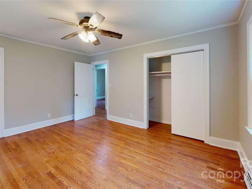 7101 City View Drive, Charlotte, NC 28212.  MLS# CAR4256840, YatesRealty ID 18733. 