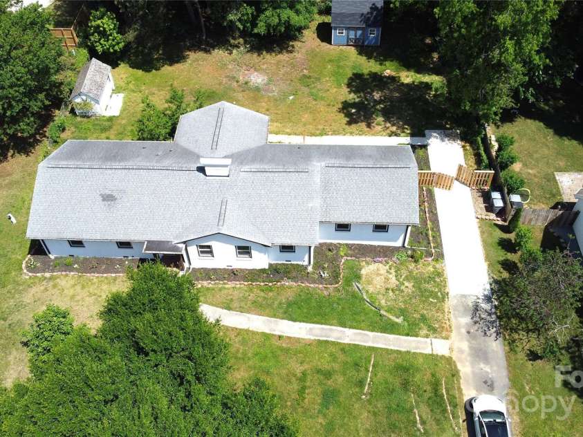 7101 City View Drive, Charlotte, NC 28212.  MLS# CAR4256840, YatesRealty ID 18733. 