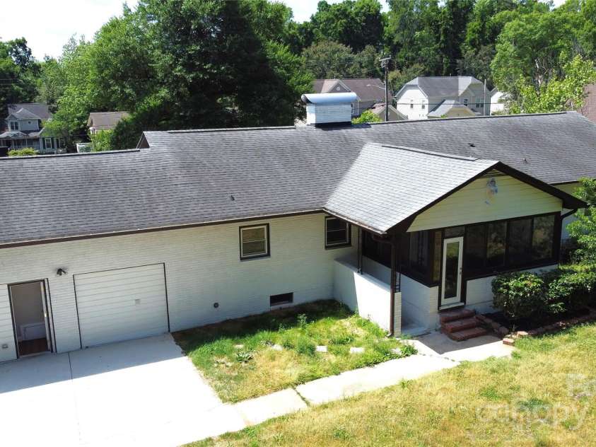 7101 City View Drive, Charlotte, NC 28212.  MLS# CAR4256840, YatesRealty ID 18733. 