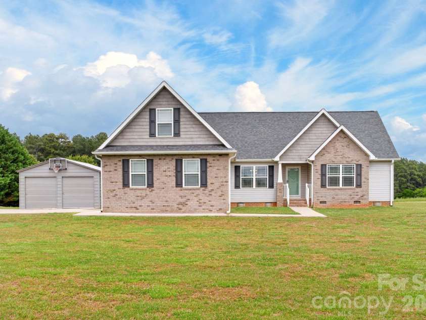 879 Doggett Road, Forest City, NC 28043.  MLS# CAR4378598, YatesRealty ID 18733. 