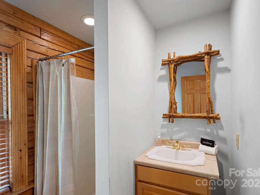 106 Mcnaron Lane, Mooresville, NC 28117.  MLS# CAR4224616, YatesRealty ID 18734. 