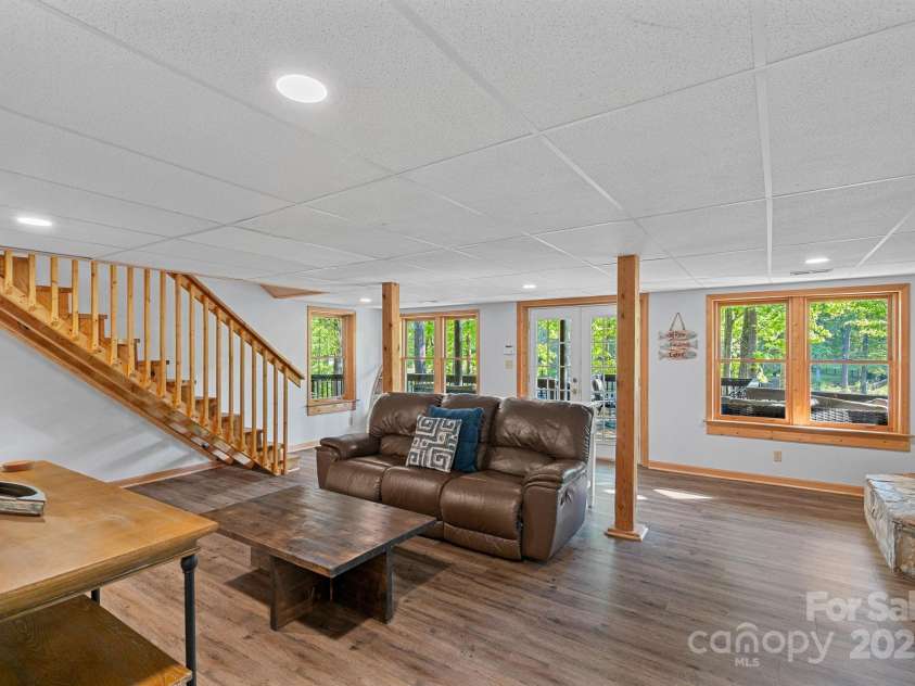 106 Mcnaron Lane, Mooresville, NC 28117.  MLS# CAR4224616, YatesRealty ID 18734. 