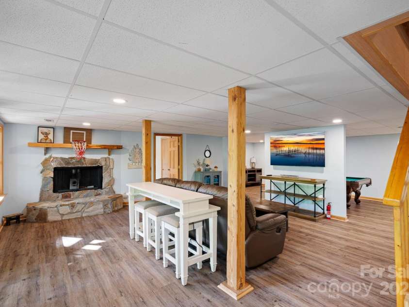106 Mcnaron Lane, Mooresville, NC 28117.  MLS# CAR4224616, YatesRealty ID 18734. 