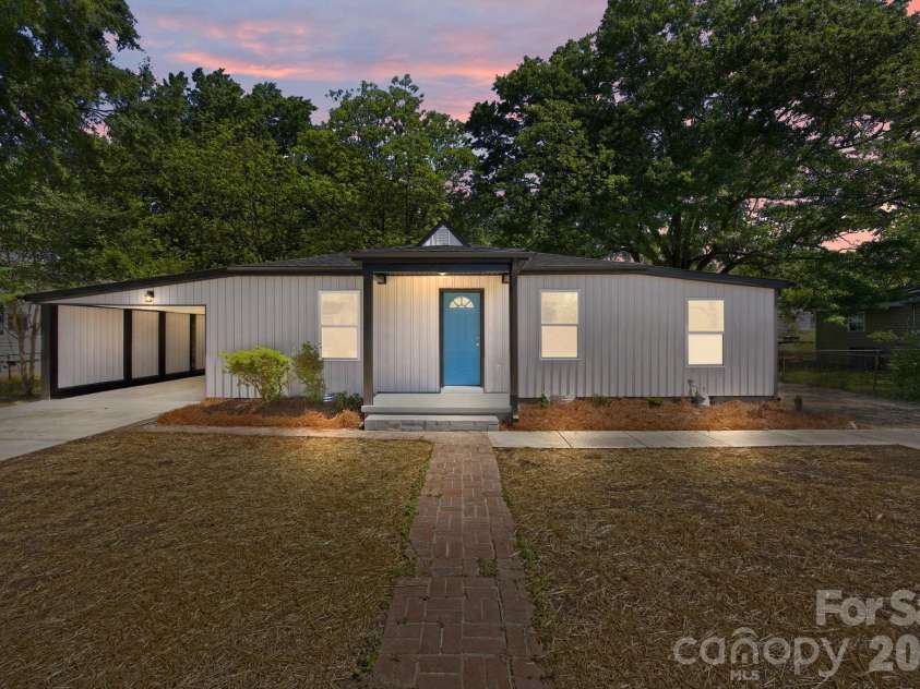 308 HIGHLAND Avenue, Concord, NC 28027.  MLS# CAR4371014, YatesRealty ID 18736. 