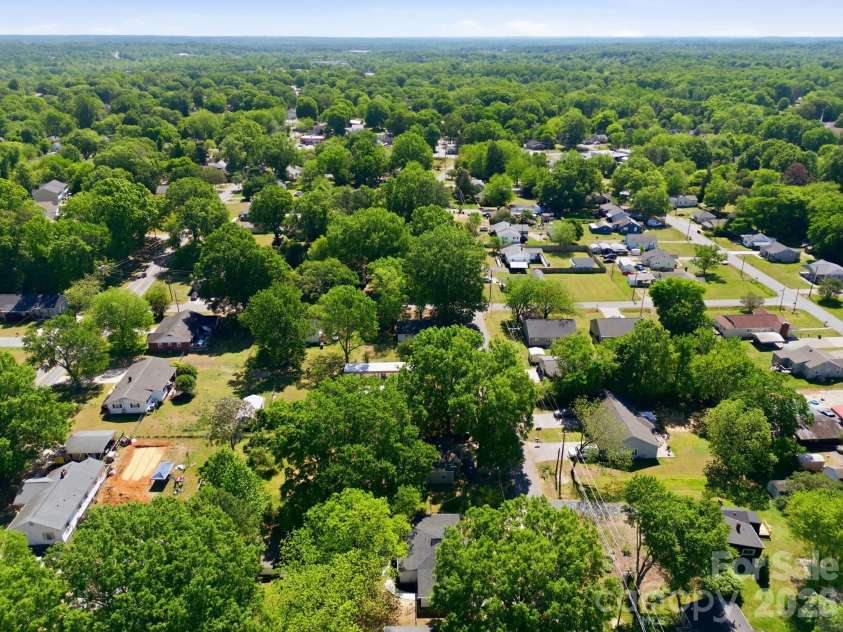 308 HIGHLAND Avenue, Concord, NC 28027.  MLS# CAR4371014, YatesRealty ID 18736. 