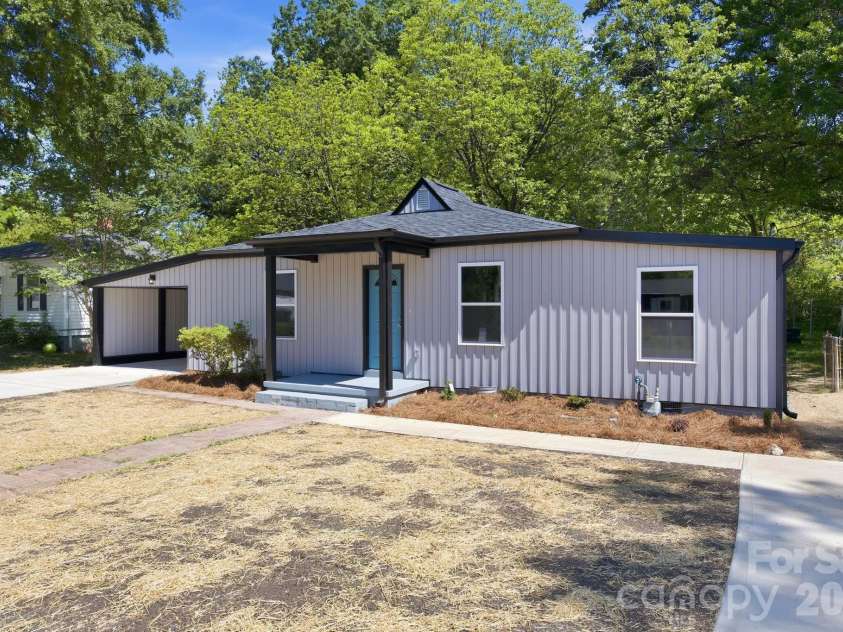 308 HIGHLAND Avenue, Concord, NC 28027.  MLS# CAR4371014, YatesRealty ID 18736. 