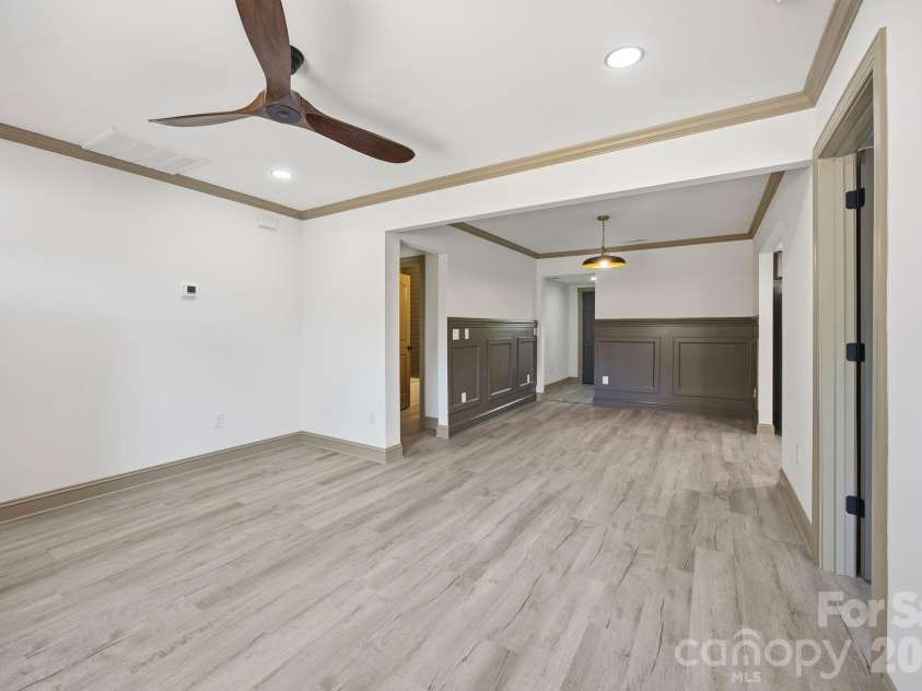 308 HIGHLAND Avenue, Concord, NC 28027.  MLS# CAR4371014, YatesRealty ID 18736. 